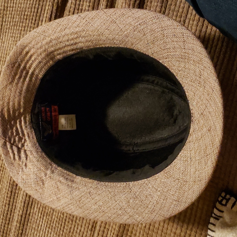 Hat - Picture 2 of 3